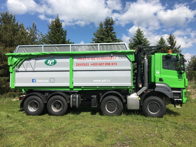 TATRA_PHOENIX_Euro5_8x8_traktor_senazni_nastavba-1