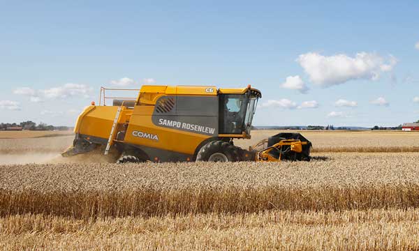 Sklizeci-mlaticka-Sampo-Comia-2-0-C6