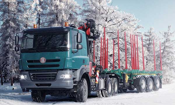 TATRA_PHOENIX_Euro5_6x6_tahac_navesu_s_HNJ_triosy_klanicovy_naves