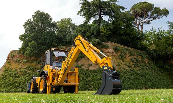 VF-Venieri-8-23-kloubovy-traktorbagr_10