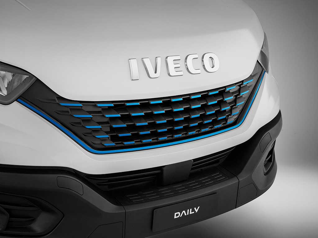 P L IVECO DAILY Blue Power CNG Elektro