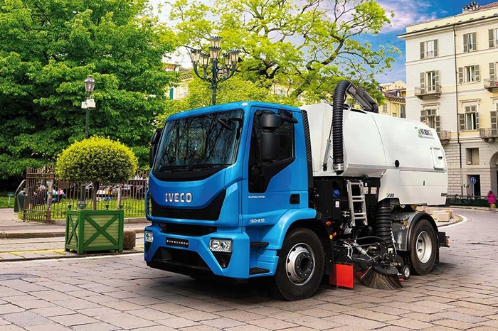 IVECO_EUROCARGO_4x2_Euro6_komunalni_nastavba.jpg