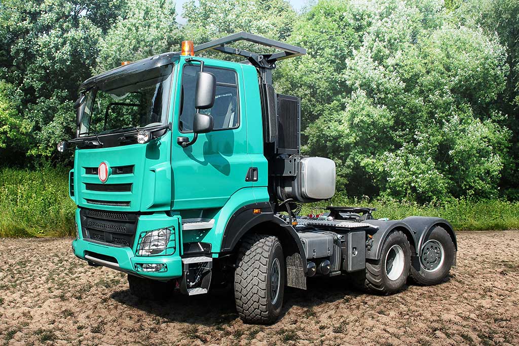 Stilvolle Tatra Phoenix 6x6 Ebenbild