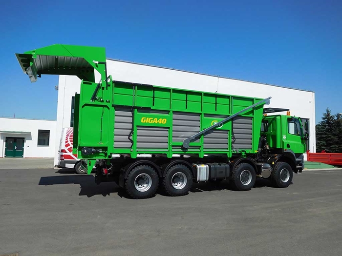 TATRA_PHOENIX_Euro5_8x8_traktor_velkoobjemova_nastavba_ZDT_GIGA40.jpg