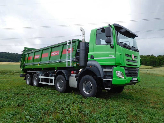 TATRA_PHOENIX_Euro6_8x8_rozmetadlo_Bergmann.jpg