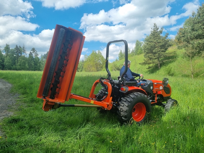 Traktor-Kioti-CK4030-s-mulcovacem-Tierre-MiniTCL-160.jpg