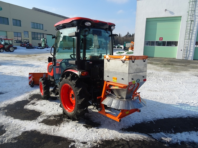 Traktor-Kioti-CK4030CH-zimni-set.JPG