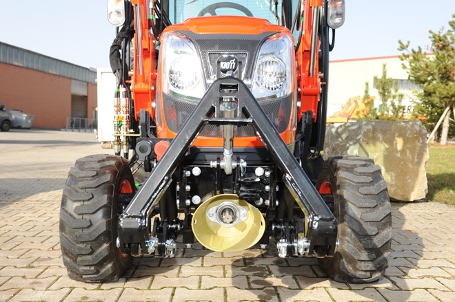 Kioti-CX2510CH-celni-vyvodovy-hridel.jpg