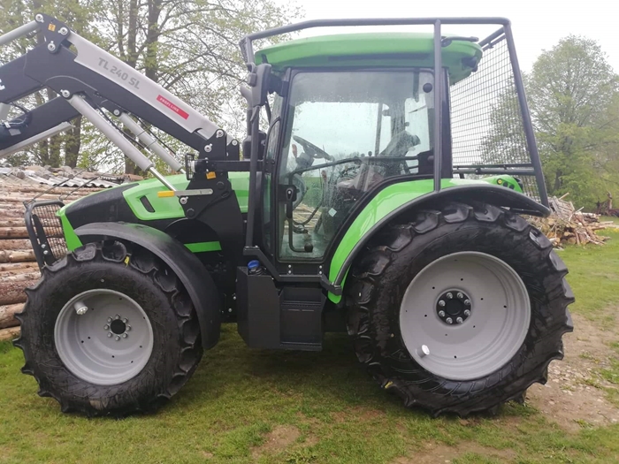 Deutz-Fahr-lesni-nastavba.jpeg