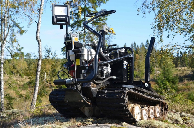 JarnHast-Flex-Skog-HI-i-skogen-scaled-e1649062796645.jpeg