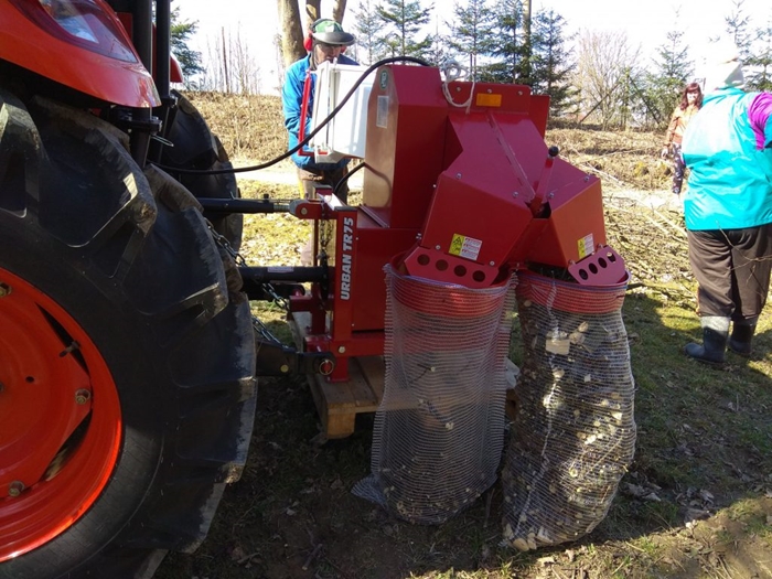Kioti-traktor-spepkovac-Lopenik.jpg