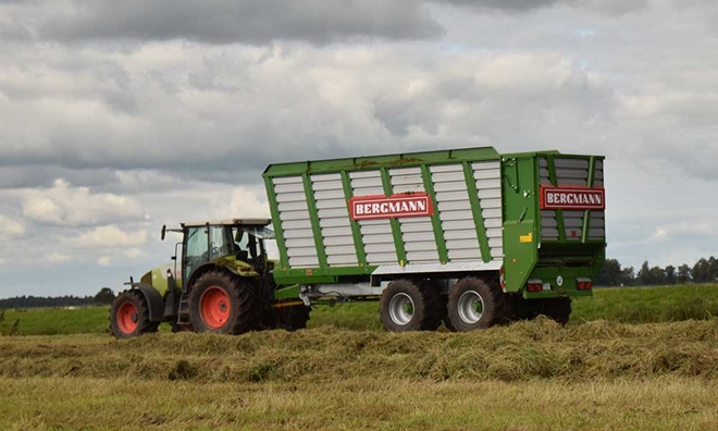 BERGMANN_Hackseltransportwagen_HTW_40_1.jpg