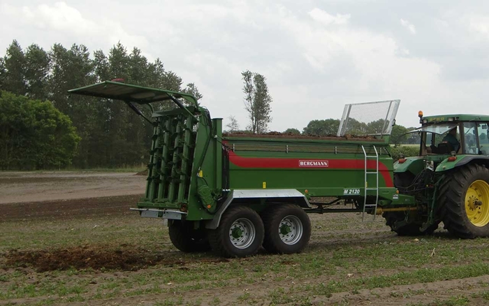 BERGMANN_Stalldungstreuer_M_2120_1.jpg