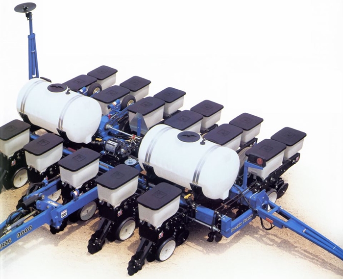kinze3000_img3.jpg