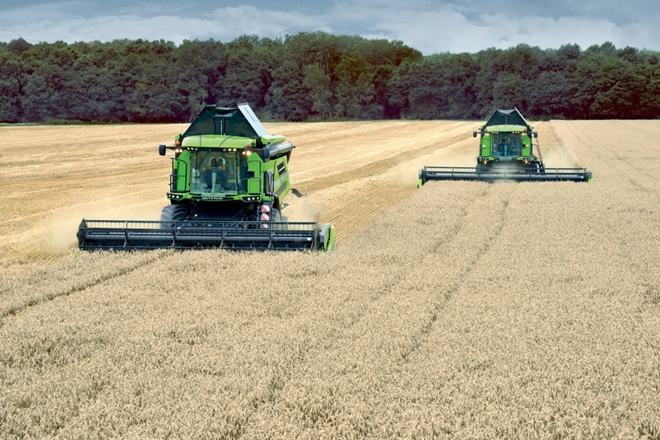 Kombajn_Deutz-Fahr_C9300_2.jpg