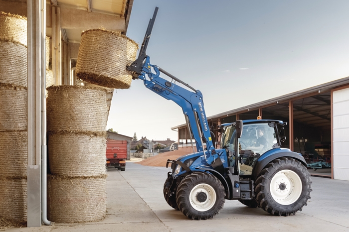 Traktor_New_Holland_T5_DynamicCommand_3.jpg