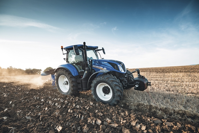 Traktor_New_Holland_T6_4.jpg