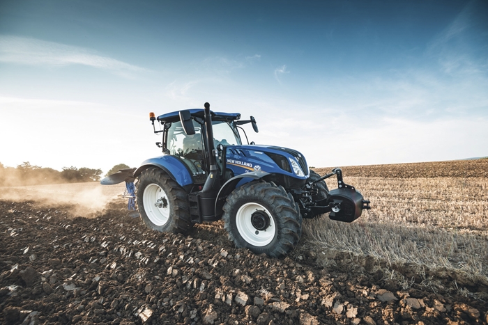 Traktor_New_Holland_T6_4.jpg
