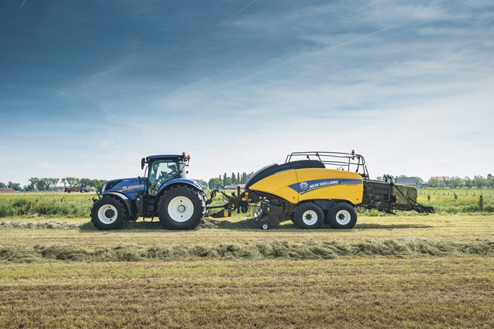 Lis_New_Holland_BigBaler_4.jpg