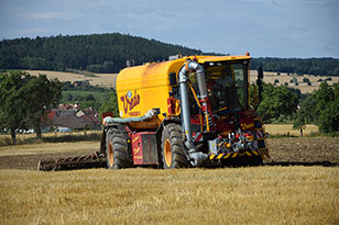 Samojizdny-aplikator-Vredo-VT4556